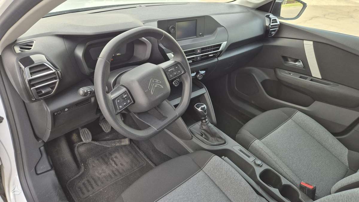 Citroen C4, 1.5 l., hatchback