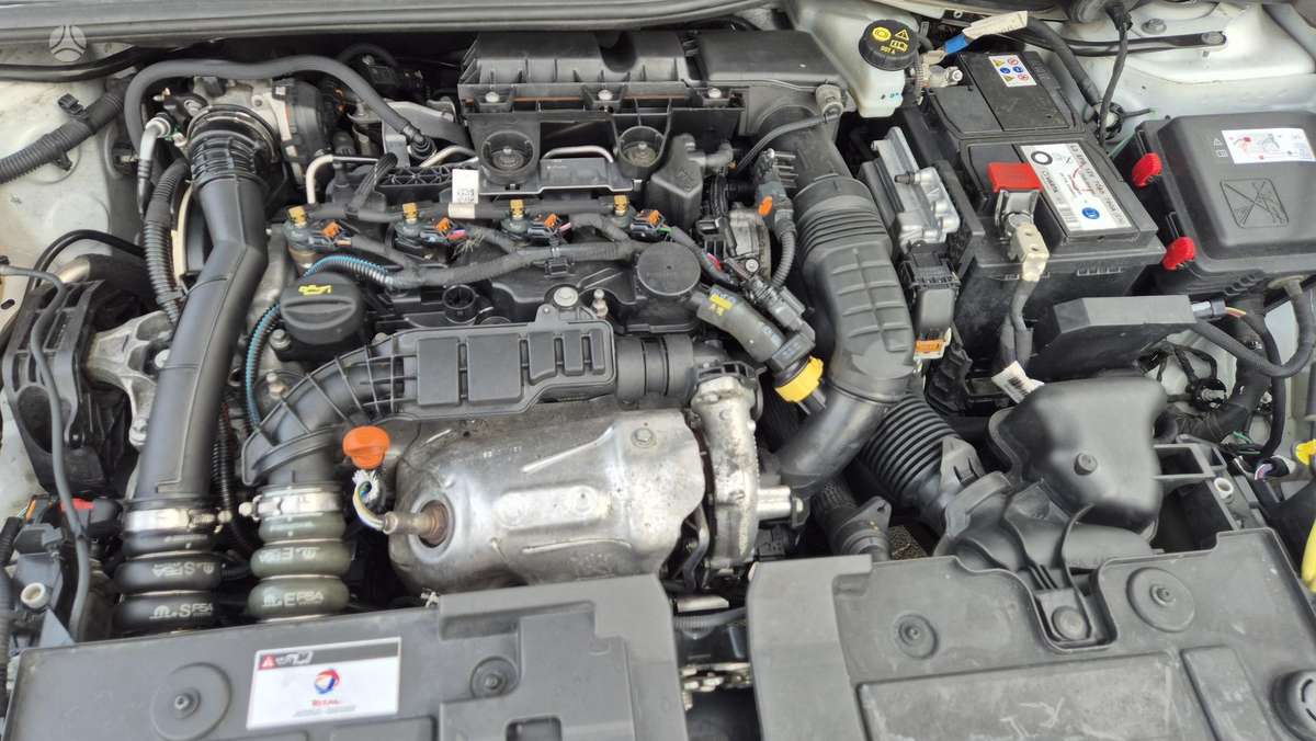 Citroen C4, 1.5 l., hatchback