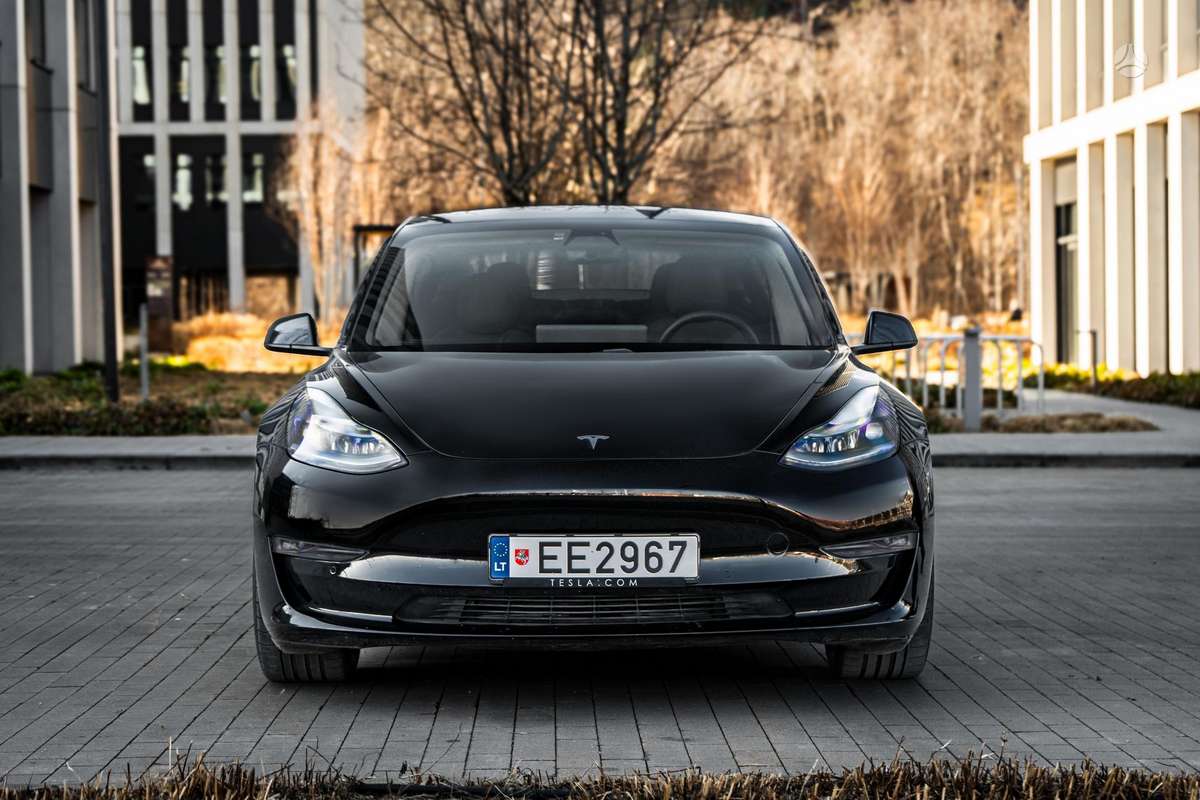 Tesla Model 3, 82 кВт·ч, Седан