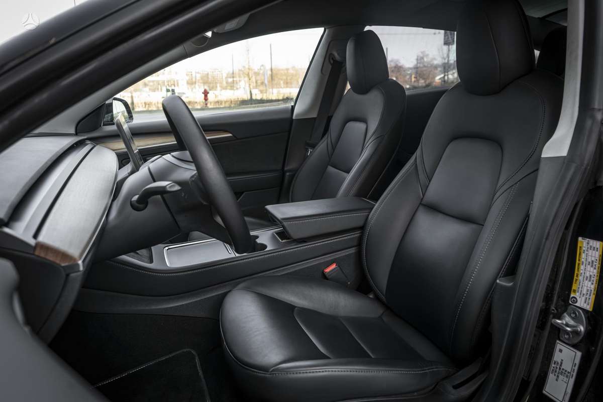 Tesla Model 3, 82 кВт·ч, Седан