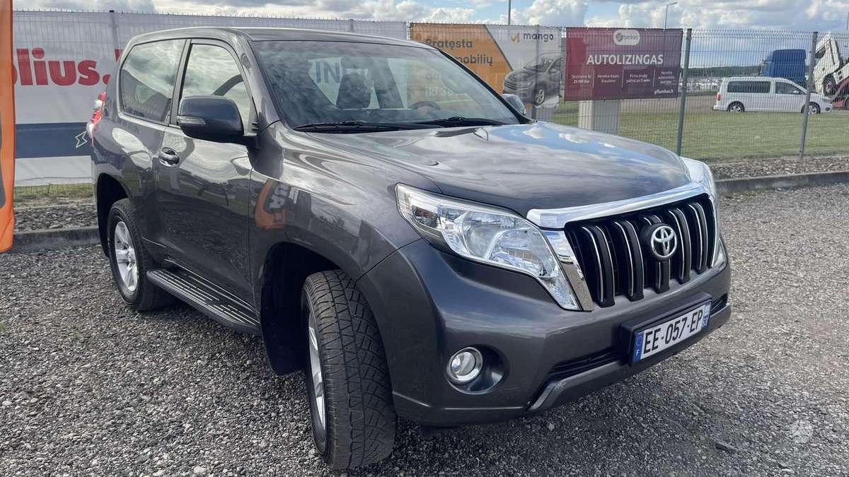 Toyota Land Cruiser - 6