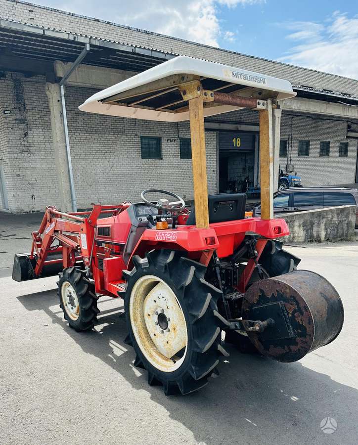 Mitsubishi MT20, traktoriai