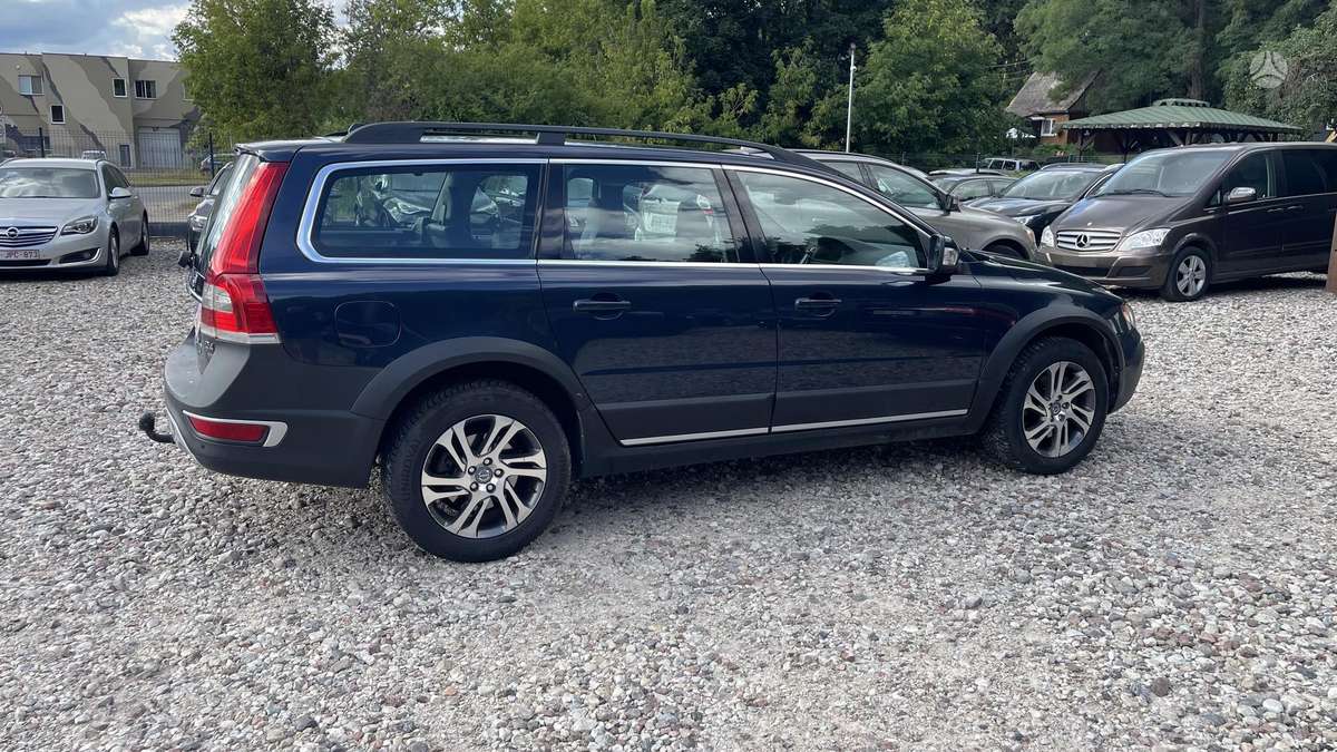 Volvo XC70, 2.4 l., wagon