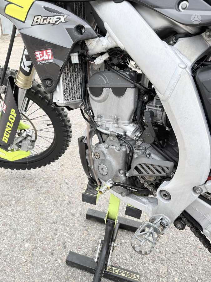 Suzuki RMZ 250cc, motocross