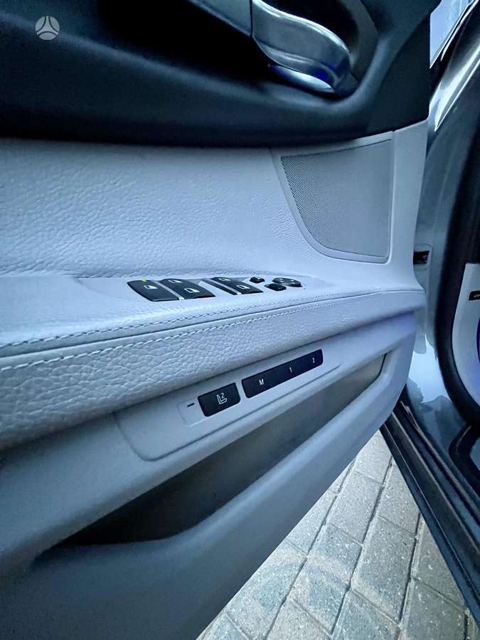 BMW 730, 3.0 l., Седан