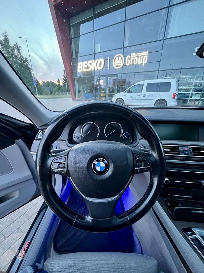 BMW 730, 3.0 l., Седан