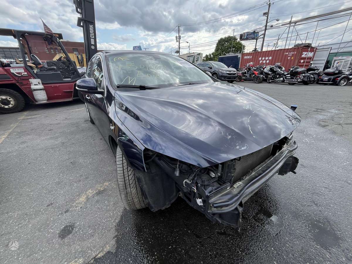 Volvo S60, 2.0 l., Седан