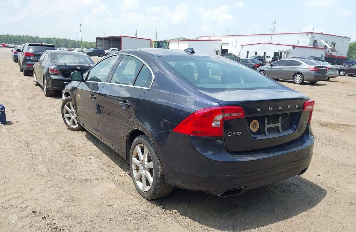 Volvo S60, 2.0 l., Седан