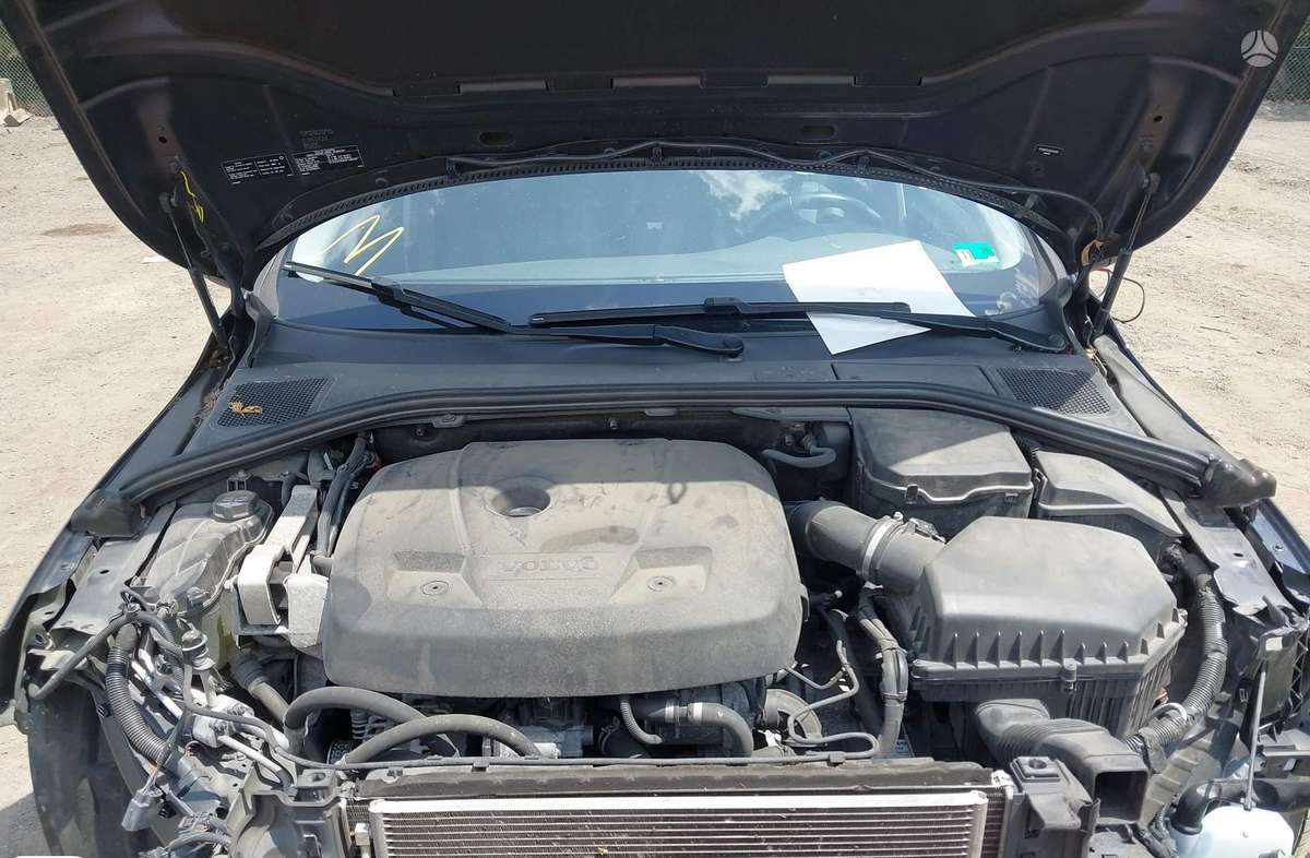 Volvo S60, 2.0 l., Седан