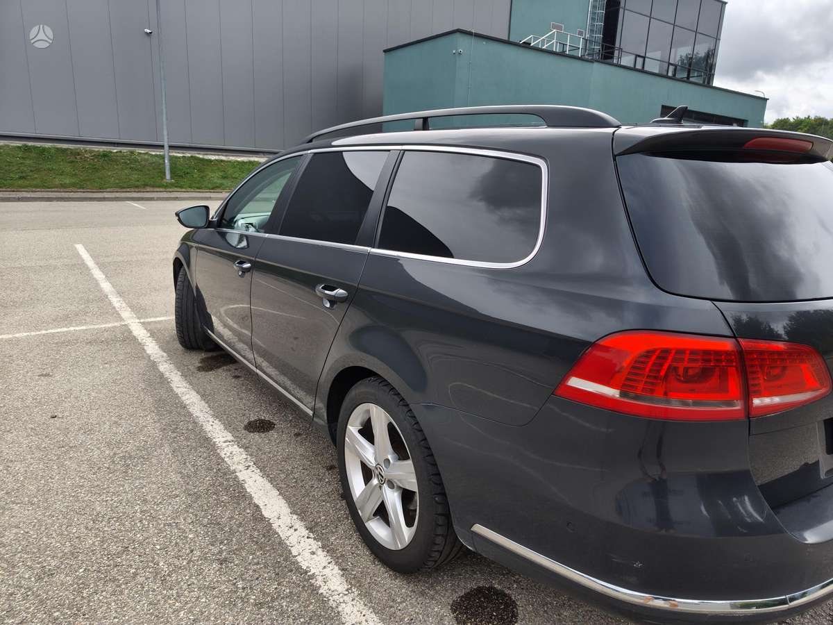 Volkswagen Passat - 2