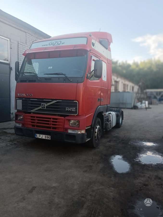 Volvo FH12, double sleeper