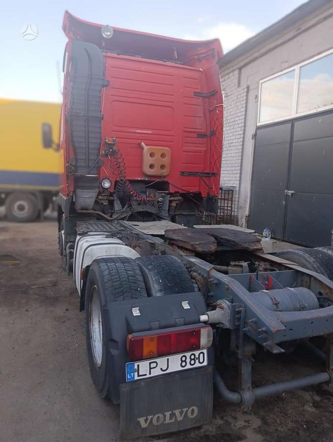 Volvo FH12, double sleeper