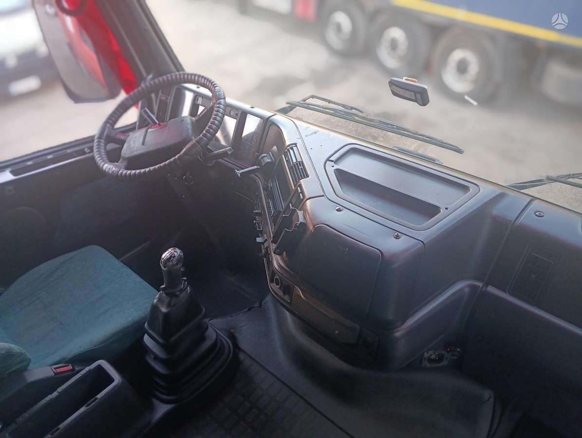 Volvo FH12, double sleeper
