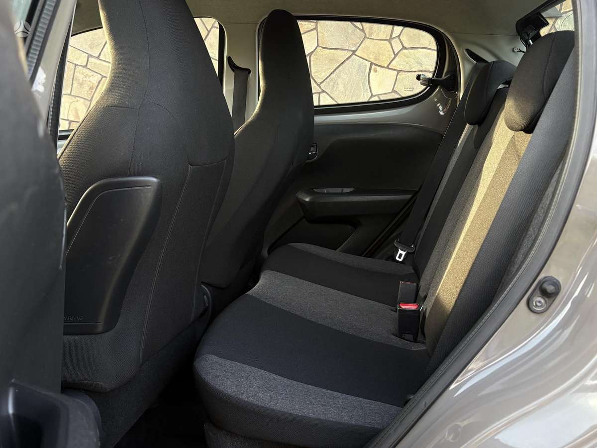 Citroen C1, 1.0 l., Хэтчбек