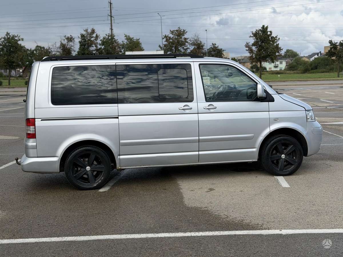Volkswagen Multivan - 5
