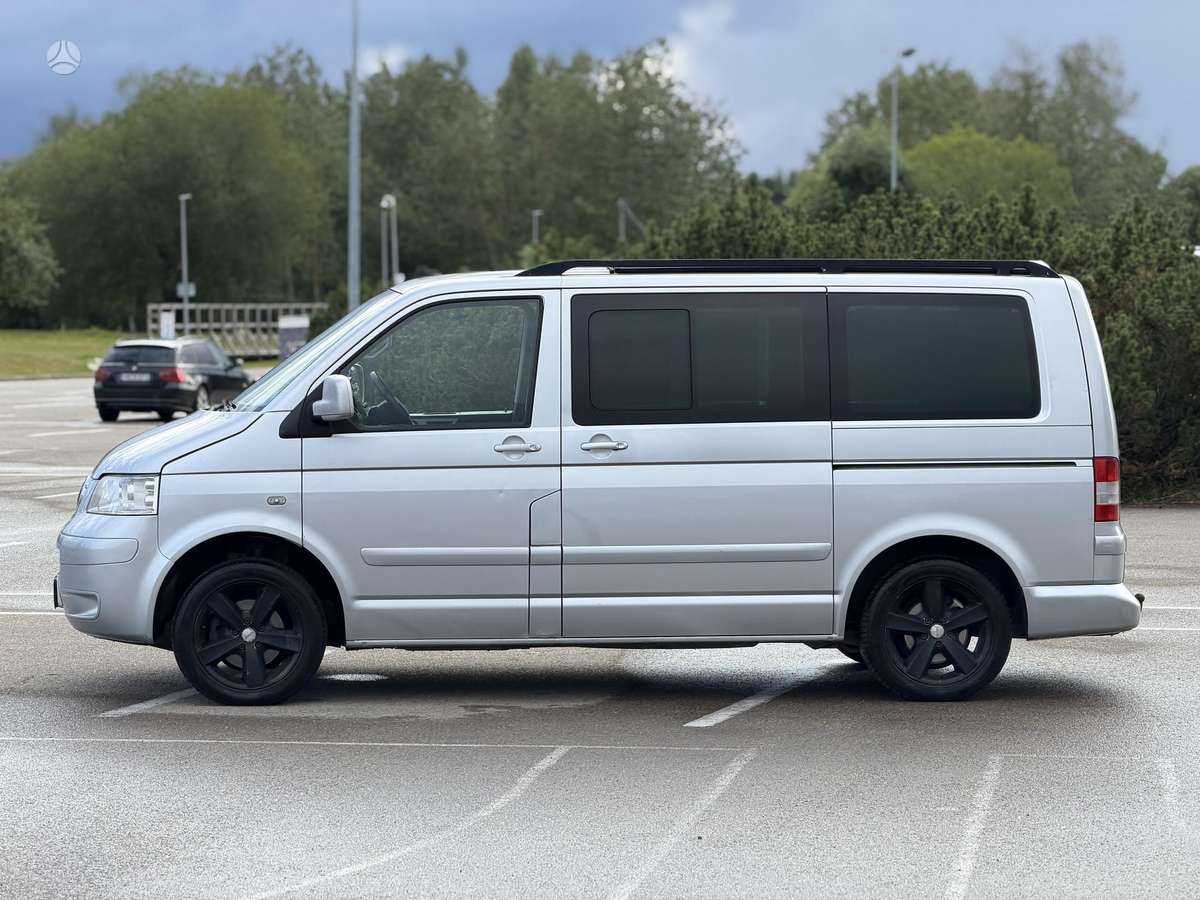 Volkswagen Multivan - 10