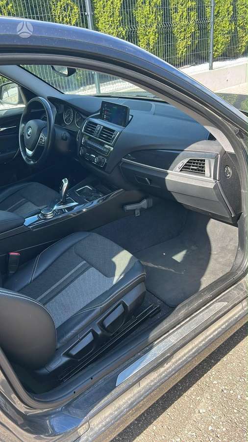BMW 118, 2.0 l., hatchback