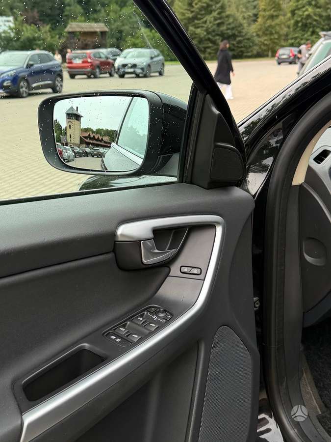 Volvo XC60 - 11