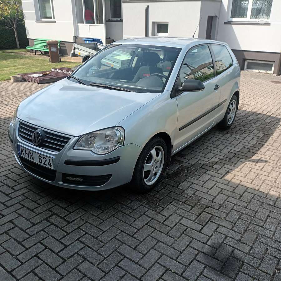 Volkswagen Polo - 4