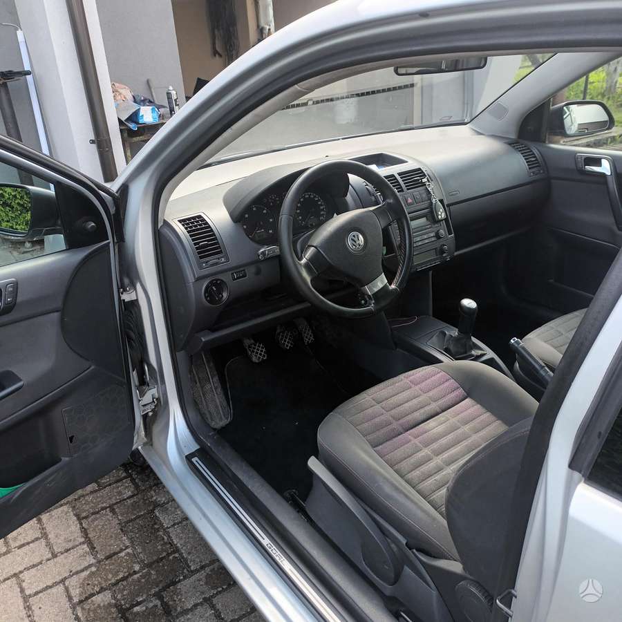 Volkswagen Polo - 7