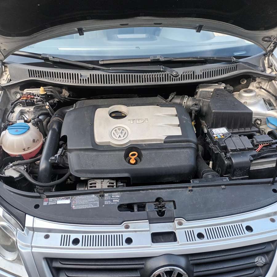Volkswagen Polo - 8