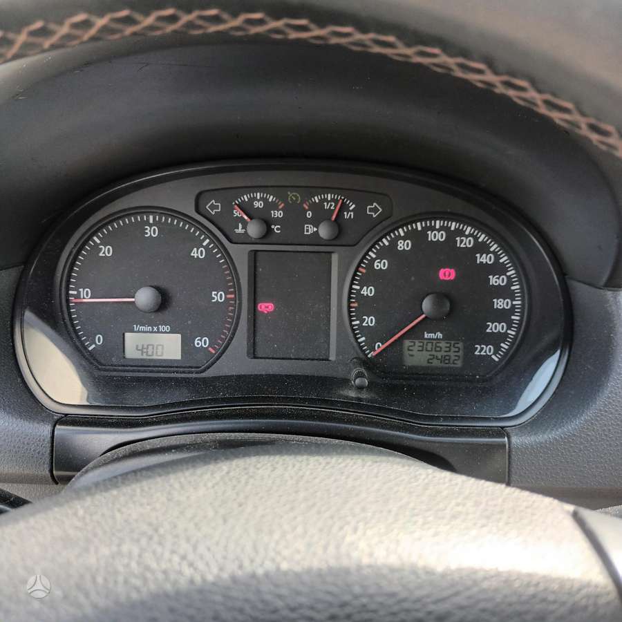 Volkswagen Polo - 9
