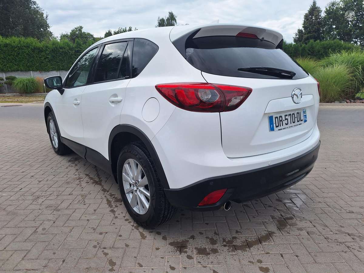 Mazda CX-5, 2.2 l., off-road / crossover