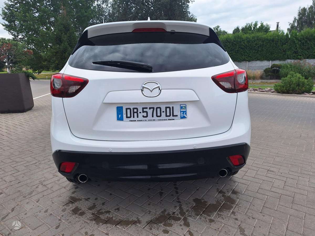 Mazda CX-5, 2.2 l., off-road / crossover