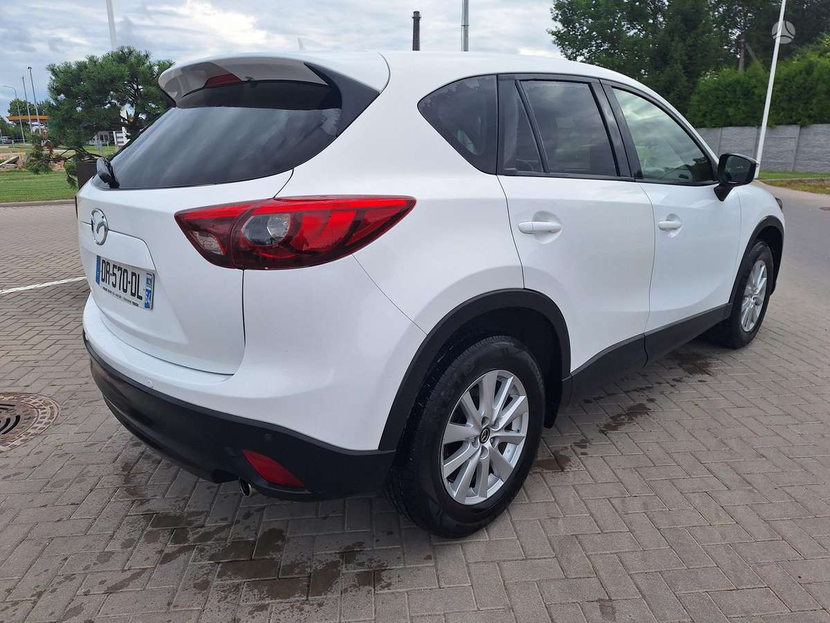 Mazda CX-5, 2.2 l., off-road / crossover