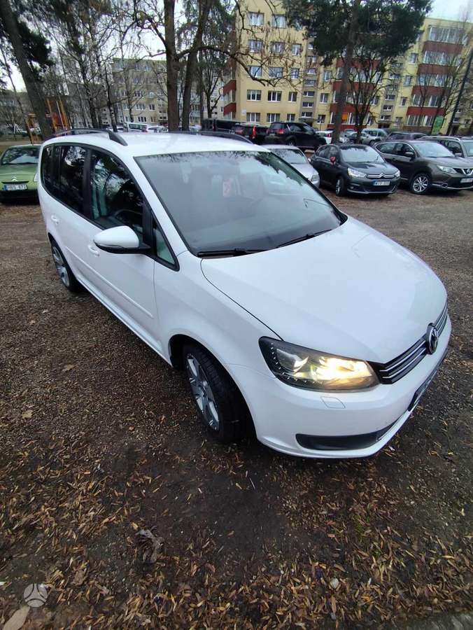 Volkswagen Touran - 2