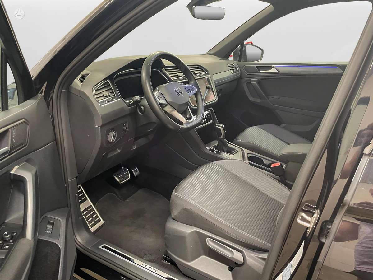 Volkswagen Tiguan - 7