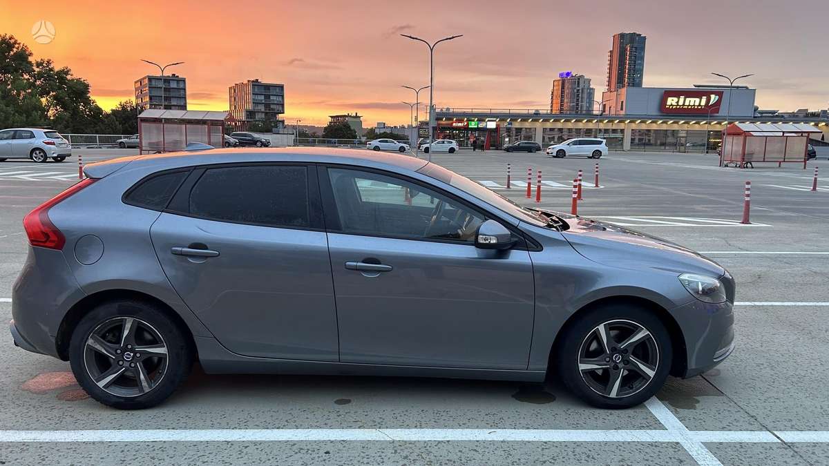 Volvo V40 - 3