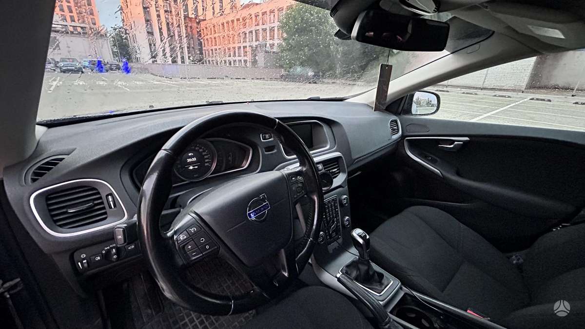 Volvo V40 - 8