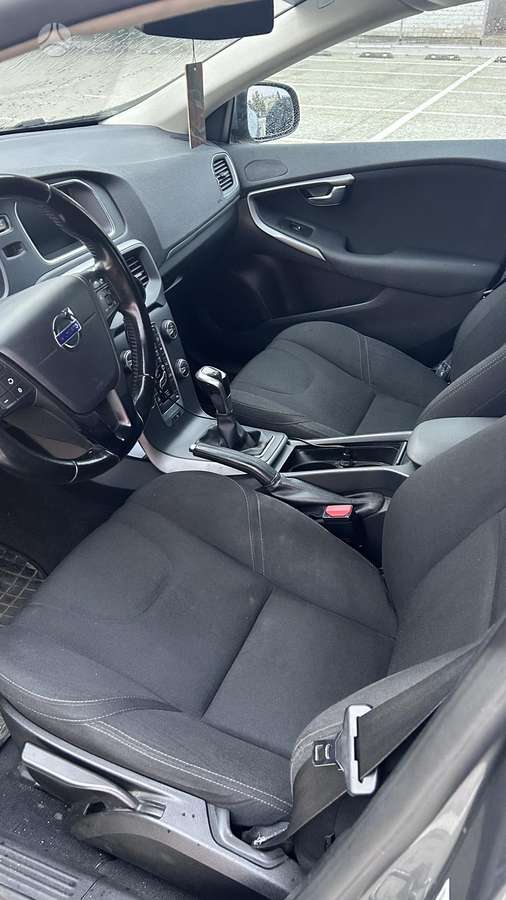 Volvo V40 - 10