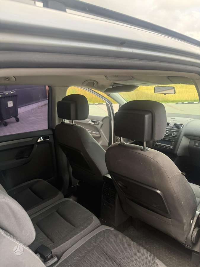 Volkswagen Touran - 7