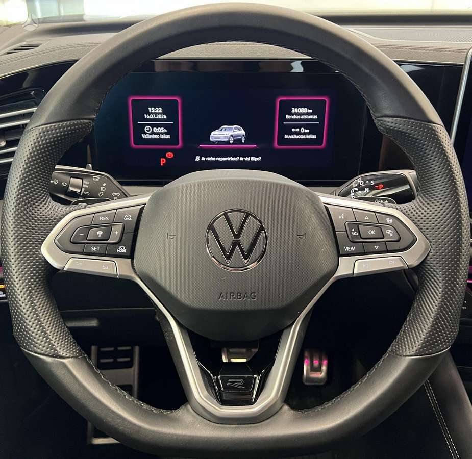 Volkswagen Tiguan - 8
