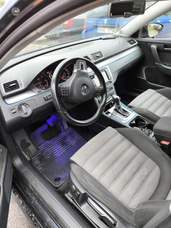 Volkswagen Passat - 3
