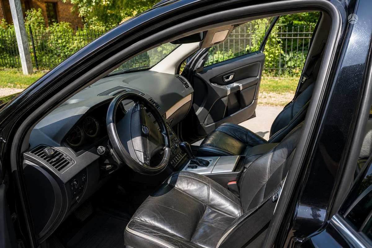 Volvo XC90 - 7