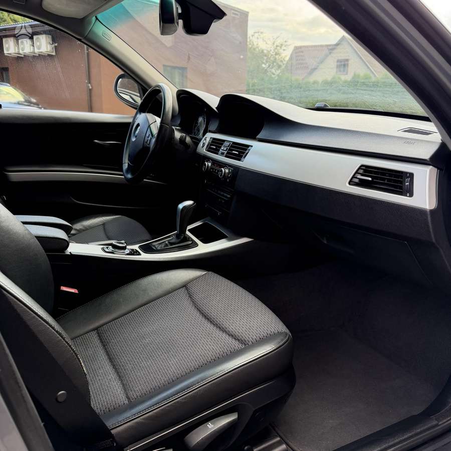 BMW 320, 2.0 l., wagon
