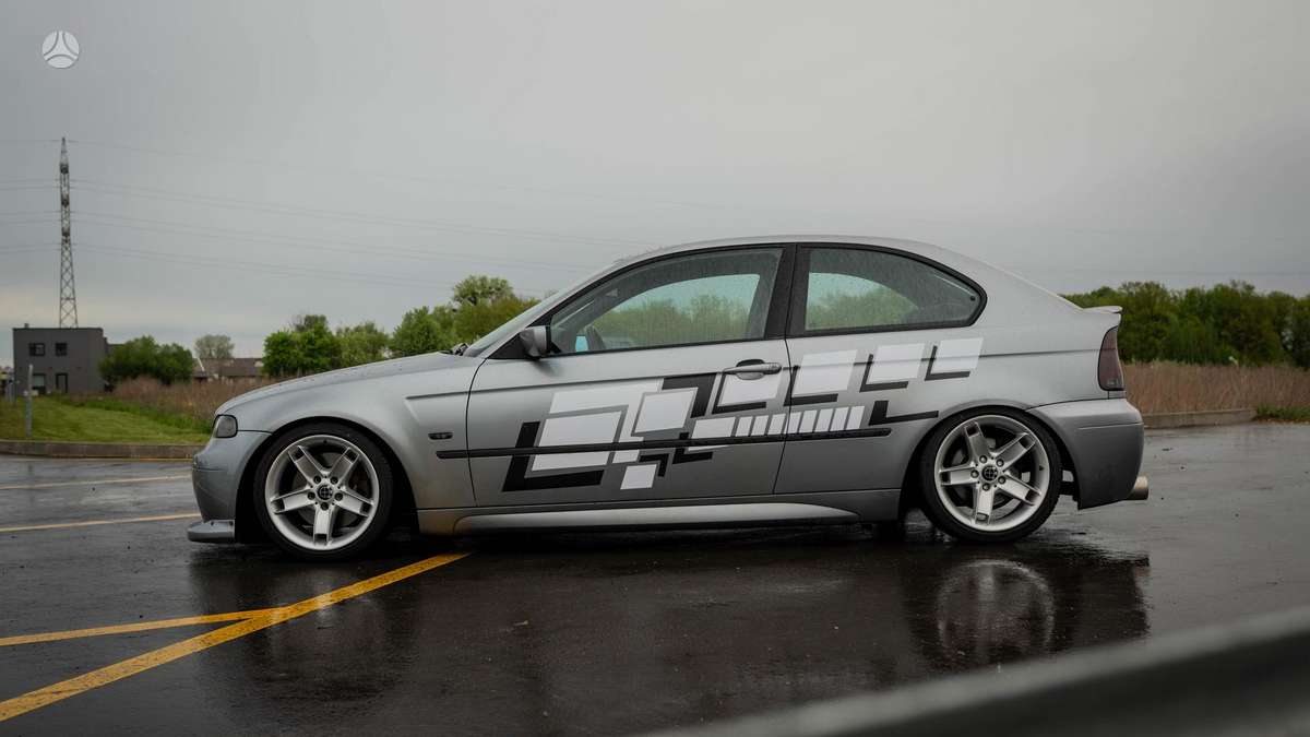 BMW 320, 2.0 l., hatchback