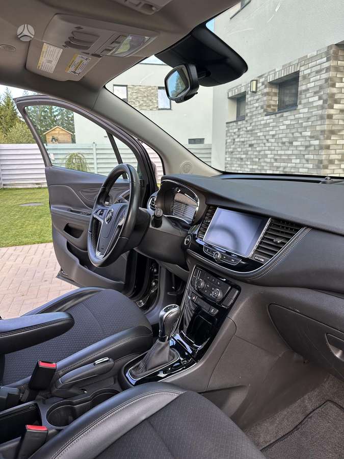 Buick Encore - 8