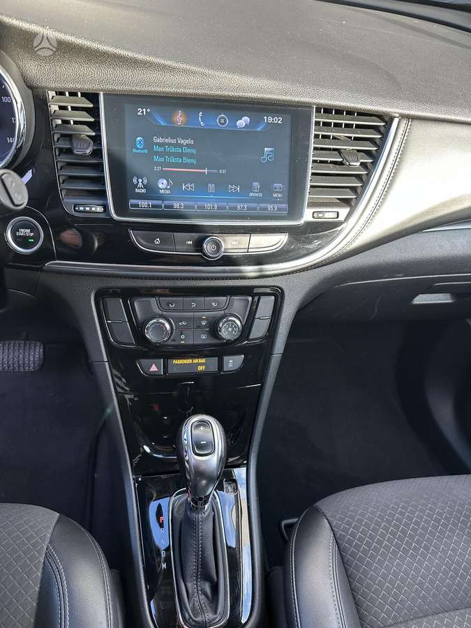 Buick Encore, 1.4 l., off-road / crossover