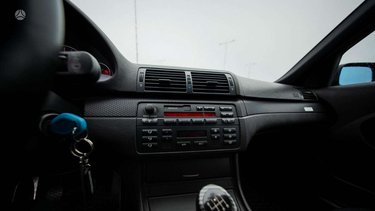 BMW 320, 2.0 l., Хэтчбек