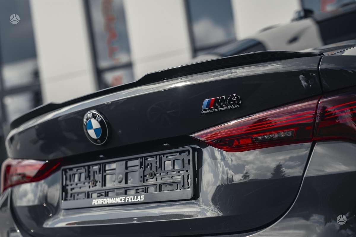 BMW M4, 3.0 l., coupe