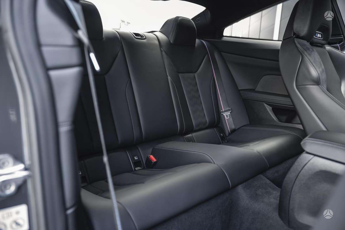 BMW M4, 3.0 l., coupe