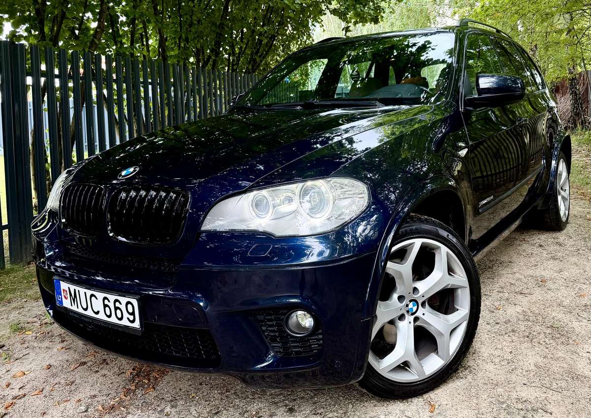 BMW X5, off-road / crossover