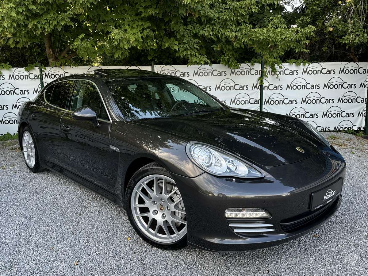Porsche Panamera, 4.8 l., hatchback