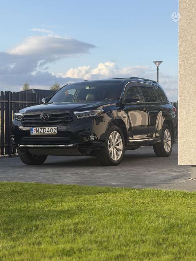 Toyota Highlander - 1