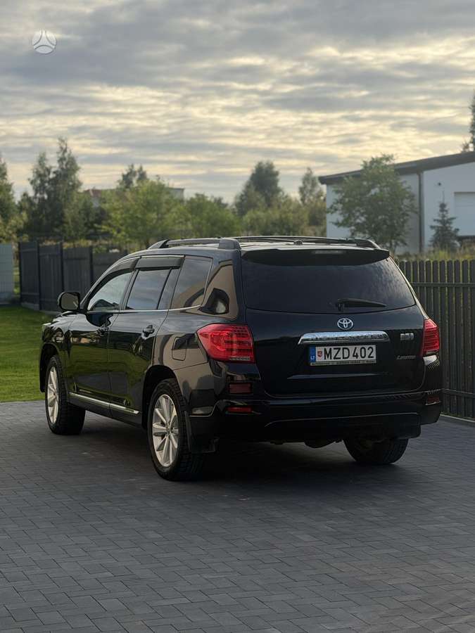 Toyota Highlander - 2