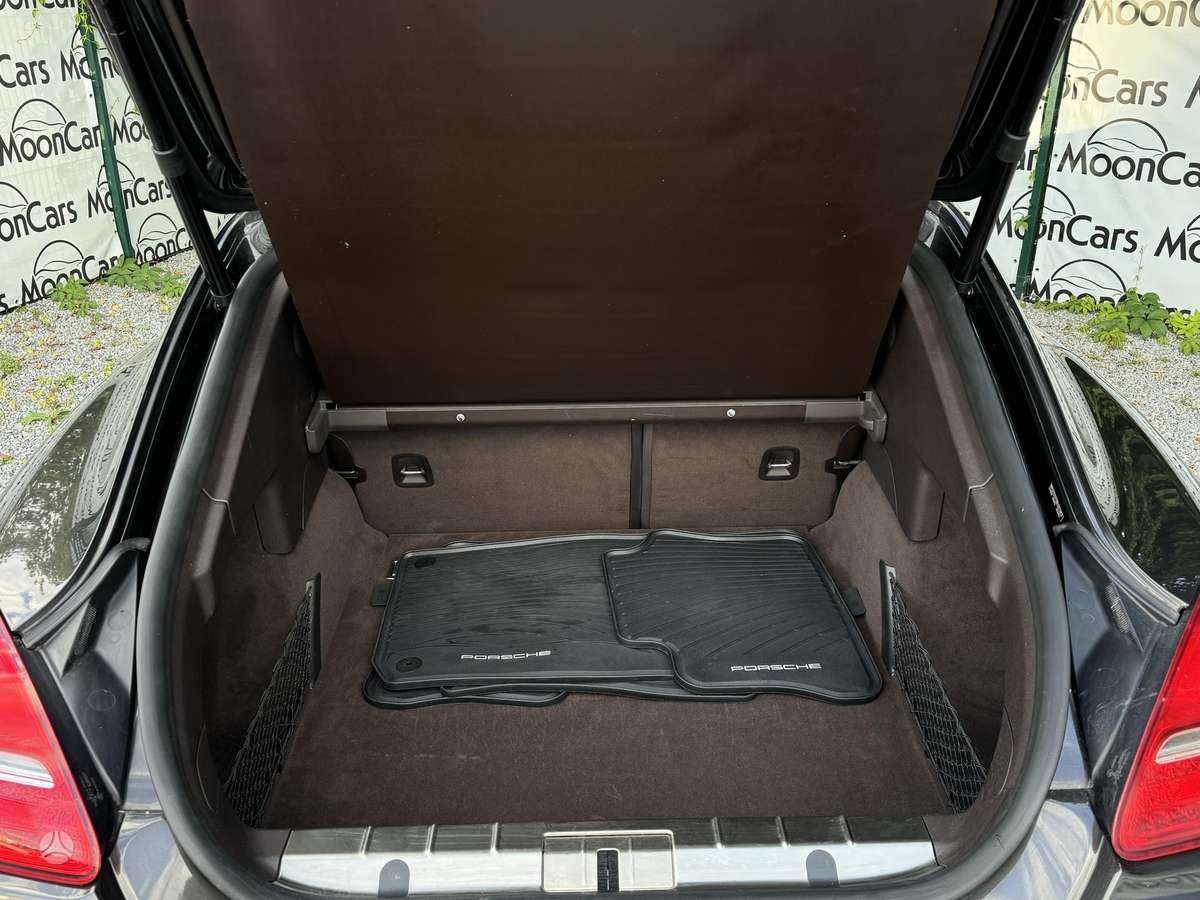 Porsche Panamera, 4.8 l., hatchback